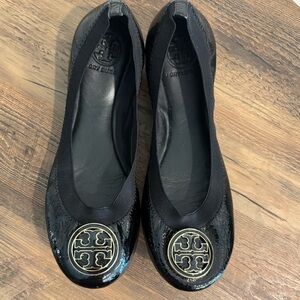 Tory Burch Caroline Ballet Flats Women’s 8 Black Leather Logo Slip-On